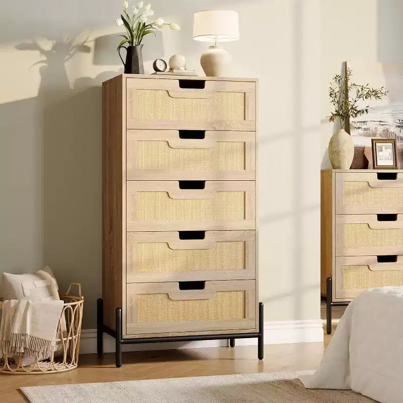 Commode à 5 tiroirs en rotin naturel, commode en bois, meuble de rangement de style ferme avec pieds en métal, commode moderne pour chambre à coucher, salon