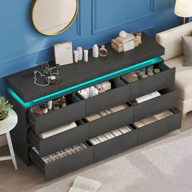 Commode à 9 tiroirs avec prise de courant, Commode avec lumières LED, Commode de rangement moderne pour placard, Armoire de rangement double largeur pour chambre